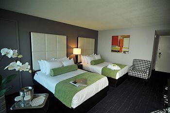 Oyster Point Hotel