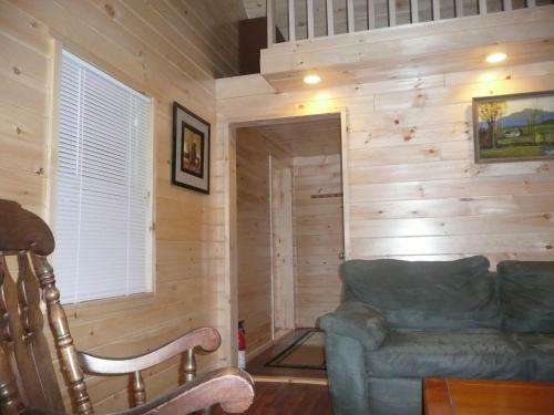 Maple Lodge Cabins