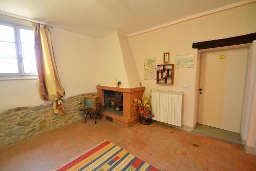 Camucia-monsigliolo Villa Sleeps 9 Pool Air Con