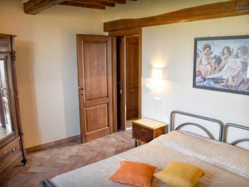 Fratta-santa Caterina Villa Sleeps 18 Pool Wifi