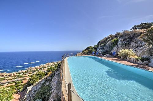 Costa Paradiso Villa Sleeps 6 Pool