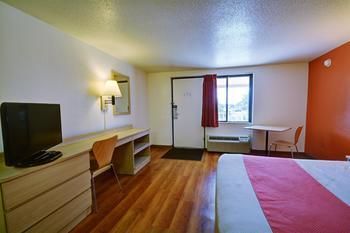 Motel 6 Springfield - Chicopee