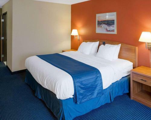 Hotel Quality Inn Lakeville