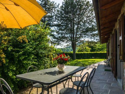 Spectacular Holiday Home In Dicomano With Swimming Pool
