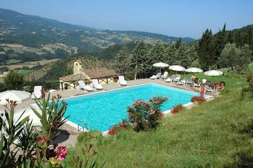Dicomano Apartment Sleeps 6 Pool