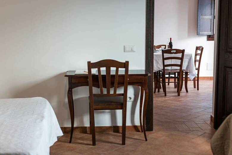 Hotel Ghivine Albergo Diffuso