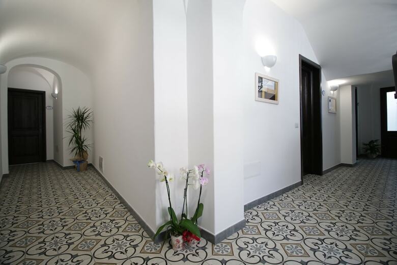 Hotel Ghivine Albergo Diffuso