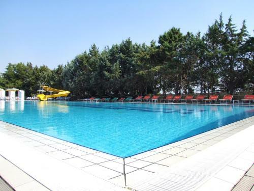 Happy Camp Mobile Homes In Camping Village Paestum