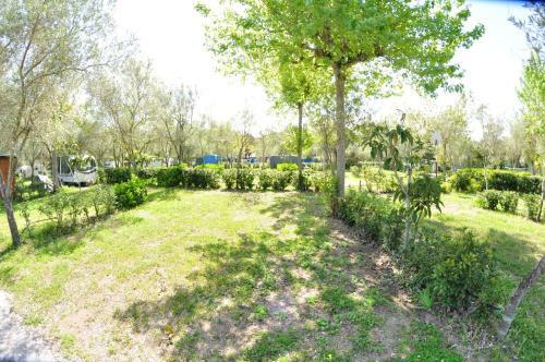 Happy Camp Mobile Homes In Camping Village Paestum