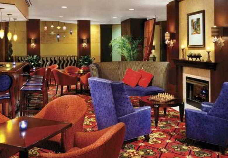 Hotel Renaissance Chicago Northshore