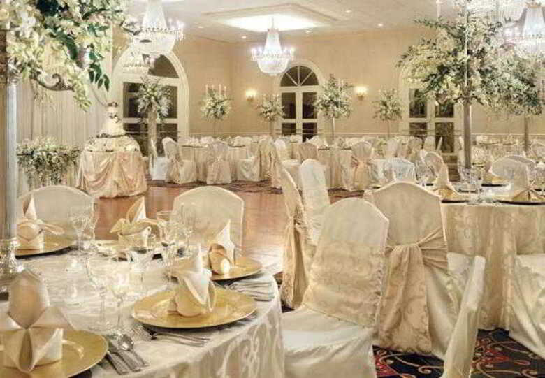 Hotel Renaissance Chicago Northshore
