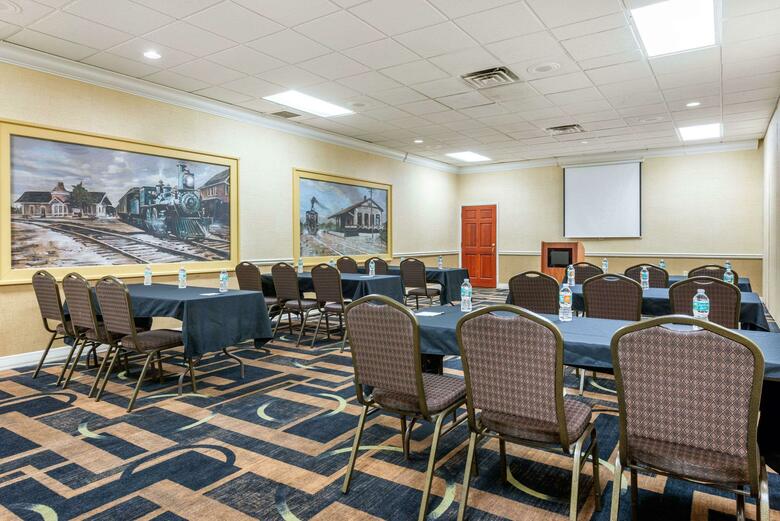 Hotel Quality Inn And Suites Riverfront
