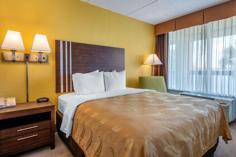 Hotel Quality Inn And Suites Riverfront