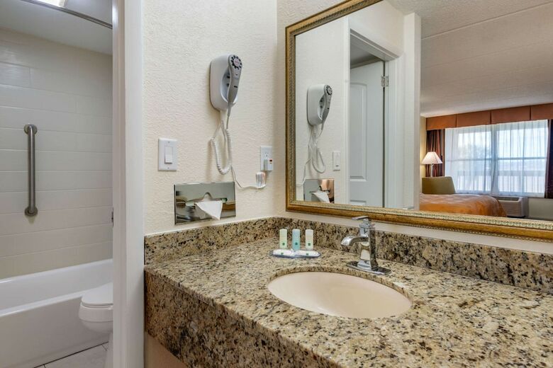 Hotel Quality Inn And Suites Riverfront