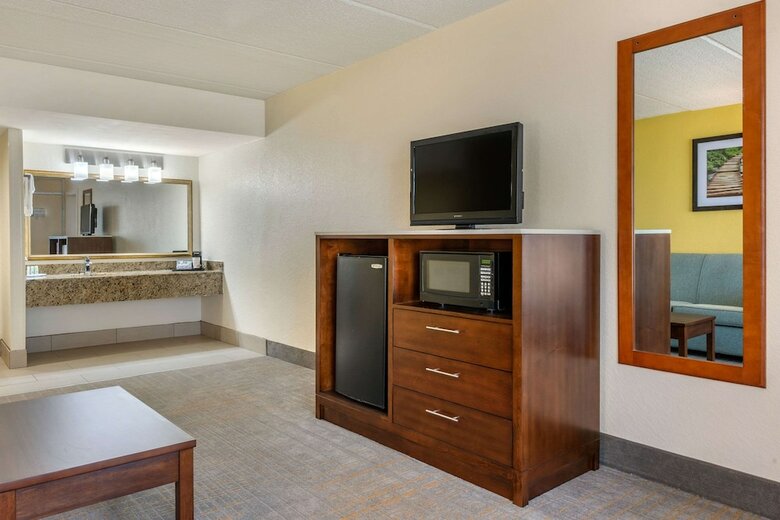 Hotel Quality Inn And Suites Riverfront