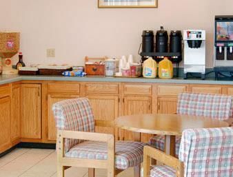 Motel Knights Inn - Dillard