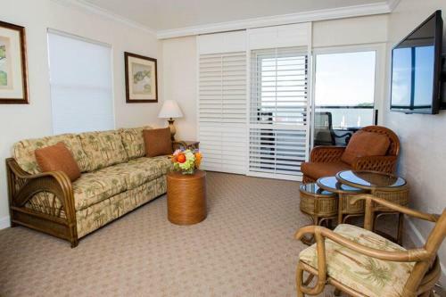 Hotel Tween Waters Inn Island Resort