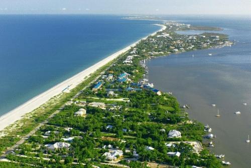 Hotel Tween Waters Inn Island Resort