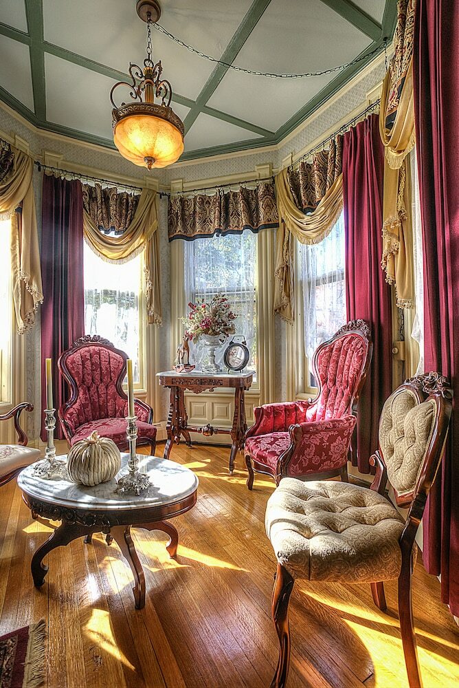 Bed & Breakfast The Wallingford Victorian Inn