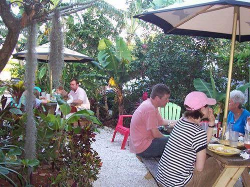 Bed & Breakfast Captiva Island Inn