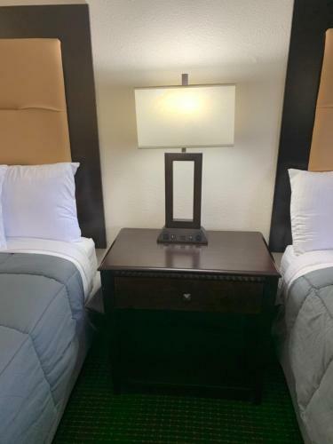 Motel Red Carpet Inn Milton