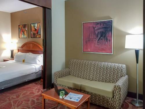 Holiday Inn Express Hotel & Suites Orange City