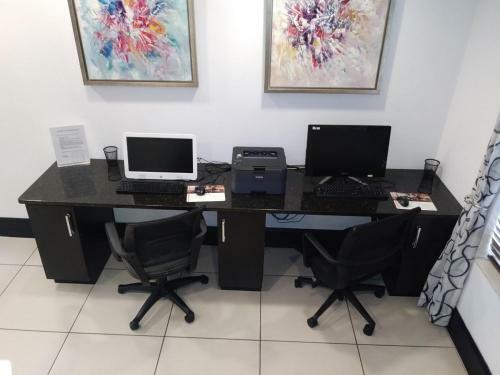 Holiday Inn Express Hotel & Suites Orange City