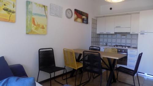 Apartment In Eraclea Mare 25171