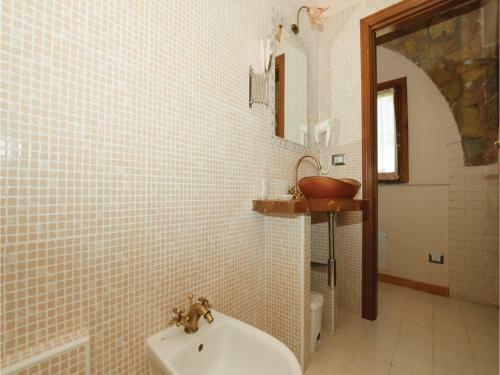 One-bedroom Apartment In Fabro (tr)