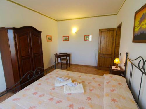 Fattoria Spedaletto Apartment Sleeps 6 Pool Wifi
