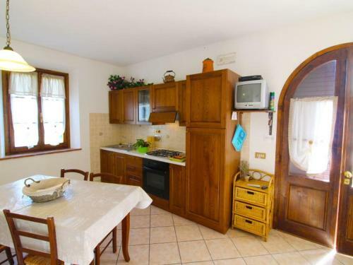 Fattoria Spedaletto Apartment Sleeps 5 Pool Wifi