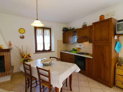 Fattoria Spedaletto Apartment Sleeps 5 Pool Wifi