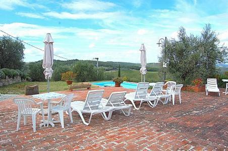 Piazza Al Serchio Villa Sleeps 3 Pool Wifi