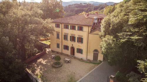 Villa Norcenni Aparthotel