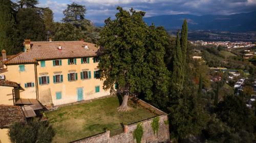Villa Norcenni Aparthotel