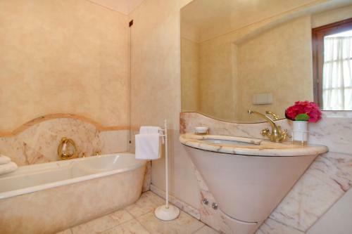 Pavelli Villa Sleeps 10 Pool Wifi