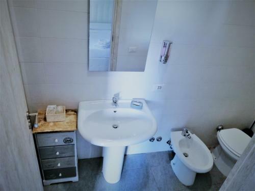 Bed & Breakfast Albachiara Guest House