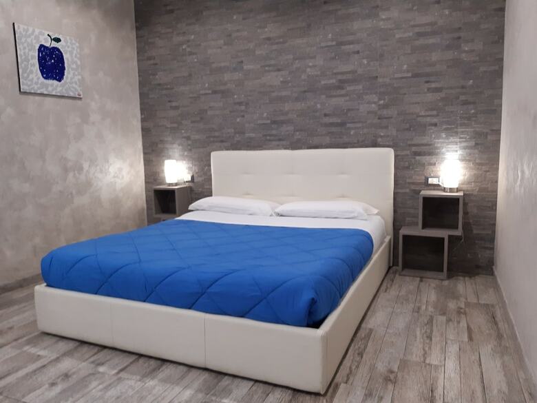 Hostal Apple Rooms Rome Airport