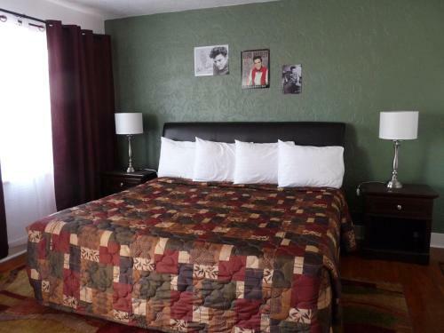 Motel Deluxe Inn