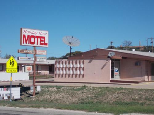 Holiday Host Motel