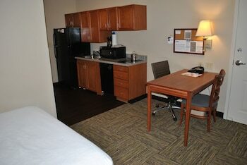 Hotel Candlewood Suites Colonial Heights - Fort Lee