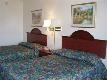 Hilltop Hotel And Conference Center