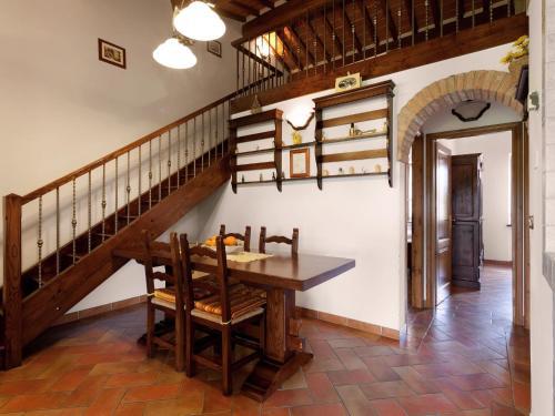 Scenic Home In Foiano Della Chiana With Terrace