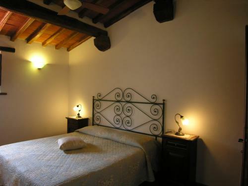 Collepetroso Villa Sleeps 8 Pool Wifi