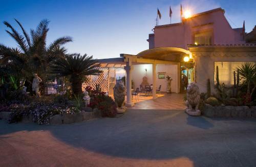 Hotel Riva Del Sole