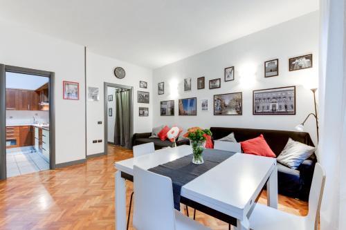 Apartamento Romagnabnb Cavour Top Flat