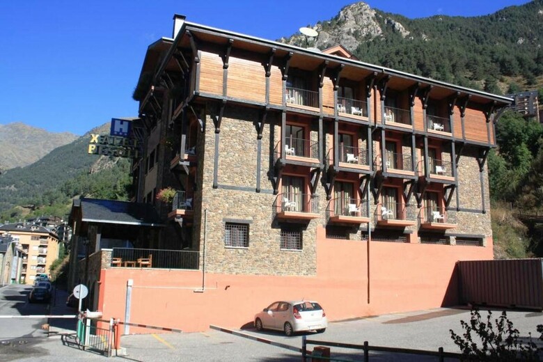 Hotel Xalet Besol�