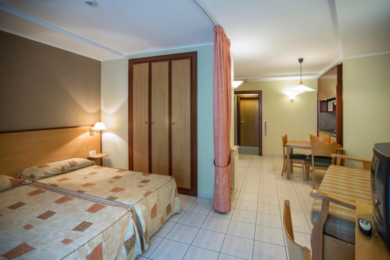 Annapurna Atiram Aparthotel