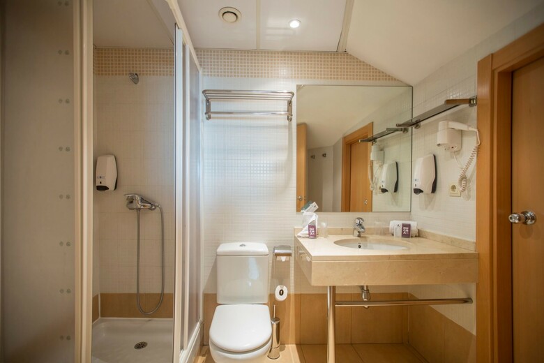 Annapurna Atiram Aparthotel