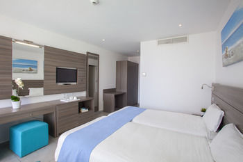 Hotel Limanaki Beach